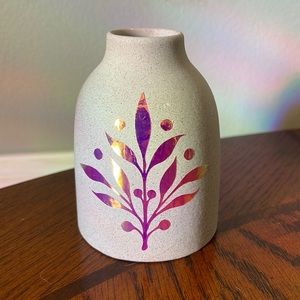 Boho gray vase with pink/red iridescent design